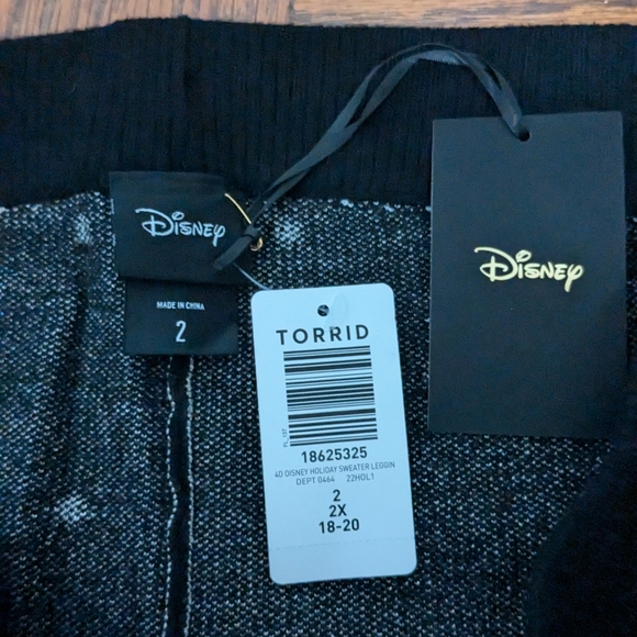 Torrid Disney Plus Size Mickey Mouse Intarsia Sweater Leggings - Picture 7 of 8